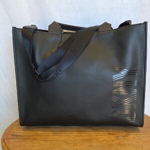 DKNY TINSLEY LOGO EMBOSSED SATCHEL BAG